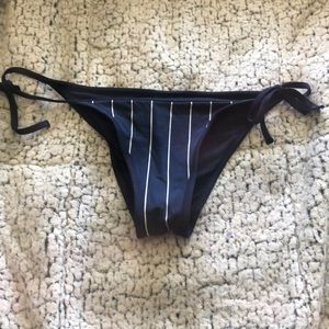 H&M bikini bottoms